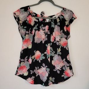 Lauren Conrad Women's Floral Blouse Sz. Small